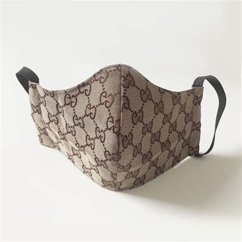 face shield gucci|Meer.